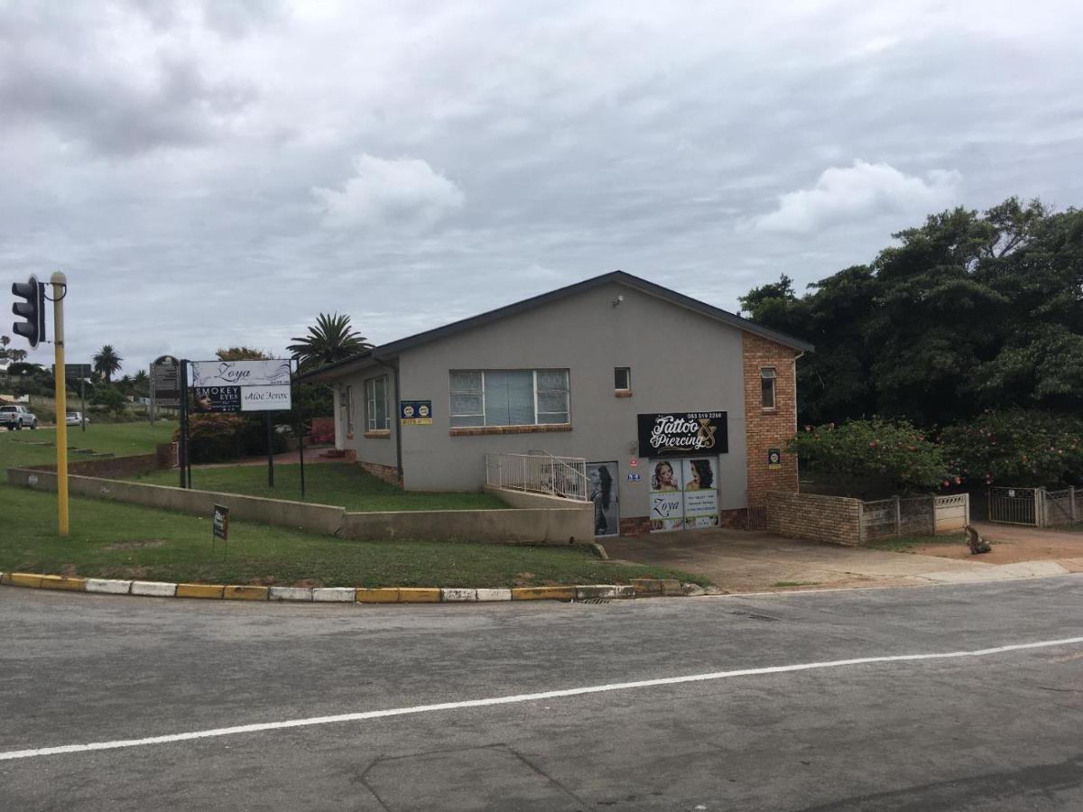 Flipflops And Treetops Hotel Jeffreys Bay Exterior photo